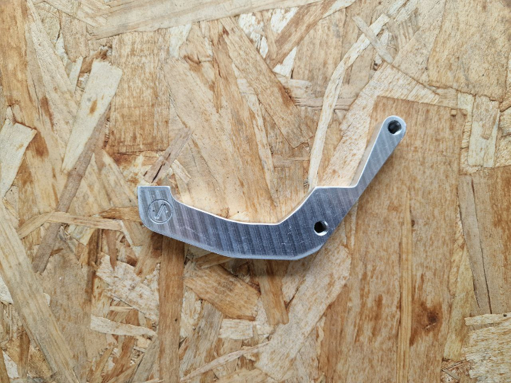 Soporte pinza de freno JAVA para Kaabo Wolf 