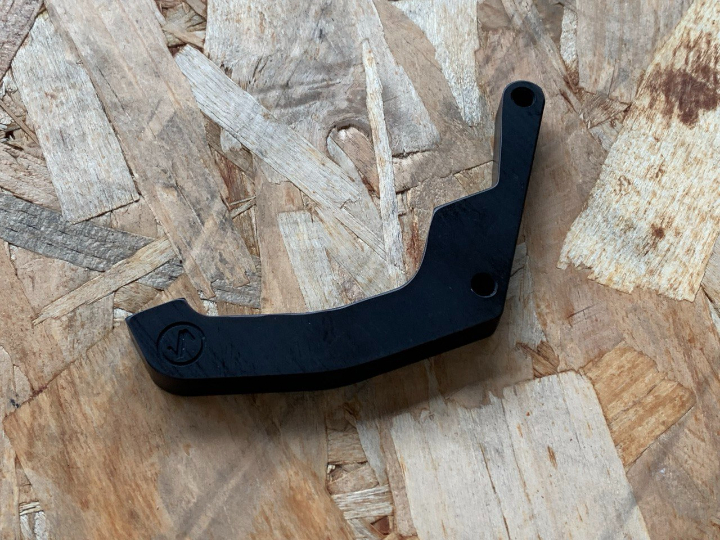 Soporte pinza de freno JAVA para Kaabo Wolf 